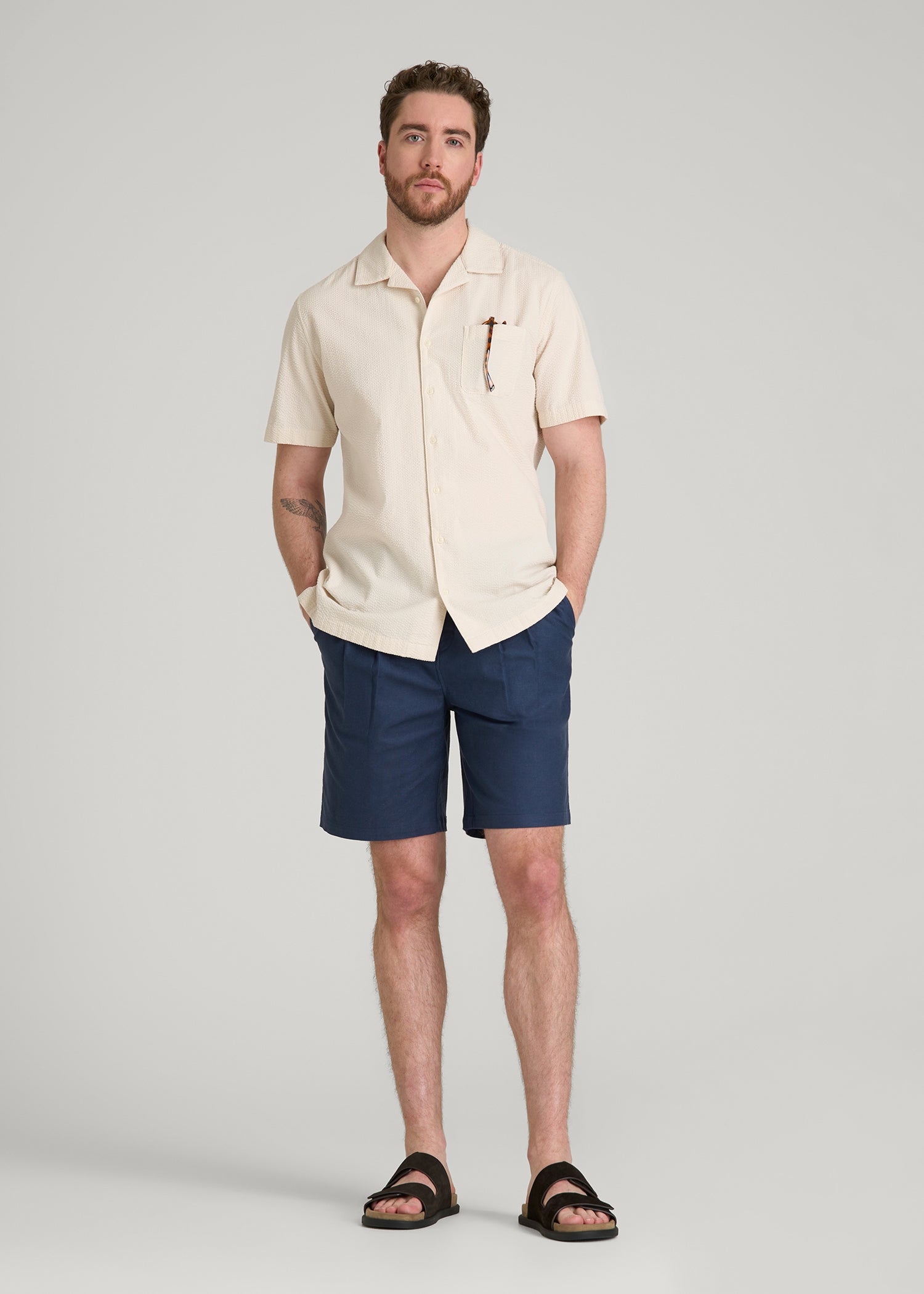 Stretch Cotton Linen Blend Shorts for Tall Men in Navy Blue