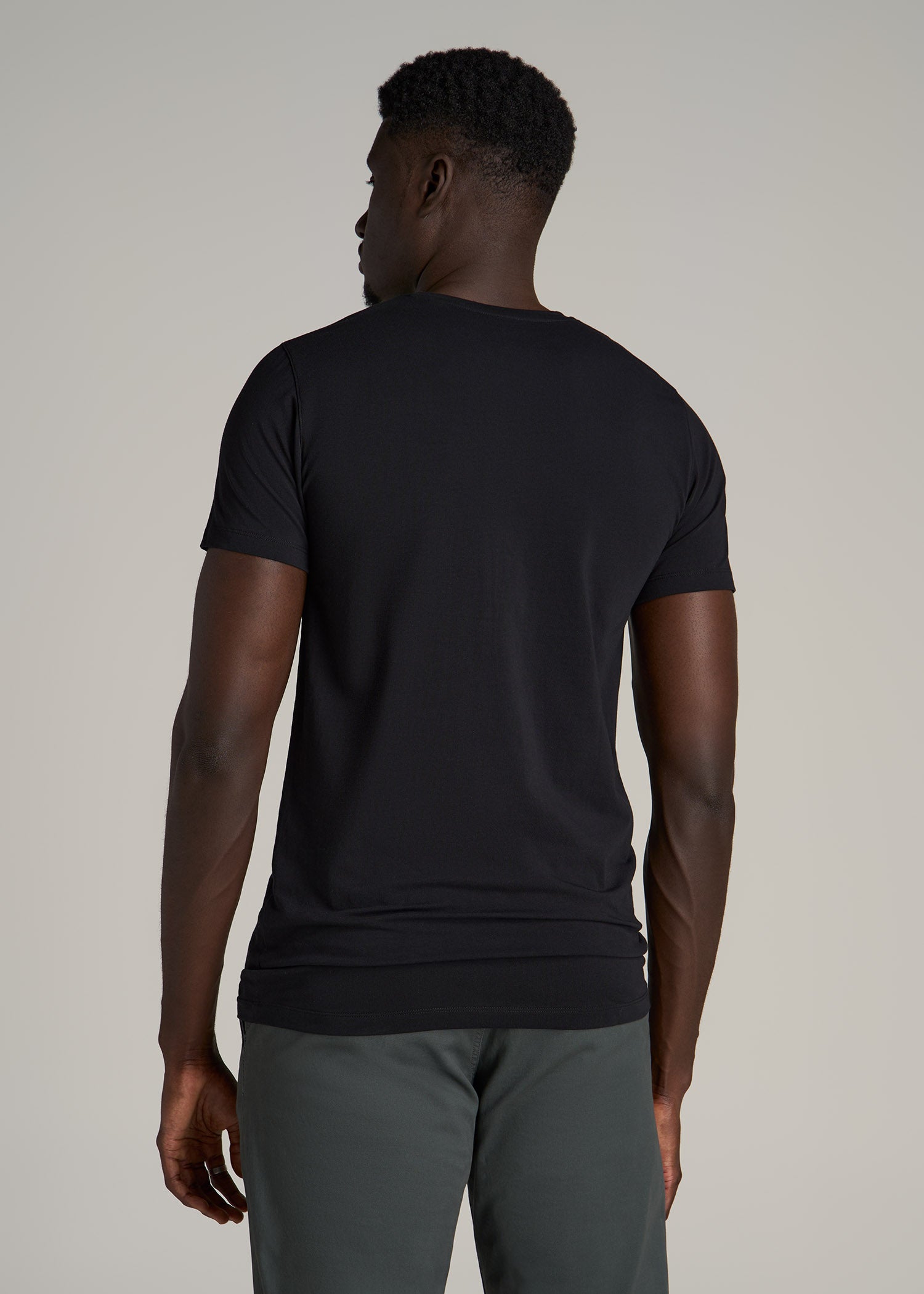 The Essential Modern Fit Crewneck Tee for Tall Men in Black