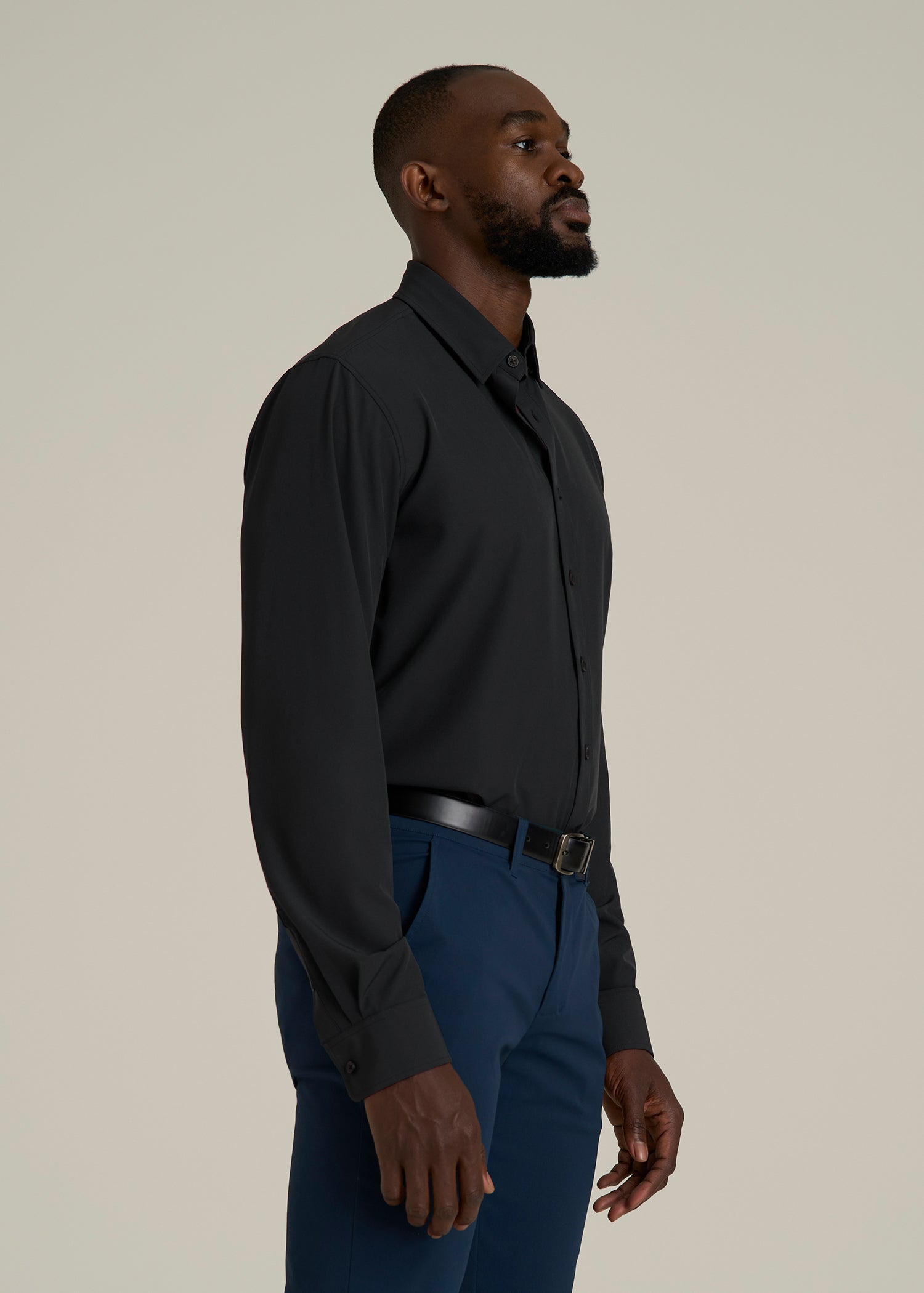 Traveler Stretch Dress Shirt in Black